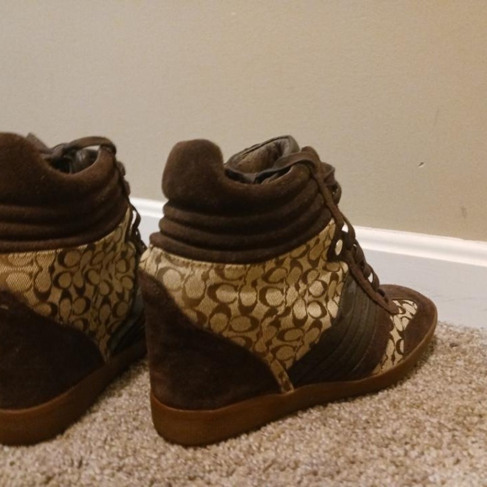 COACH sneaker boot SIZE 8 tan/brown wedge - Picture 2 of 5
